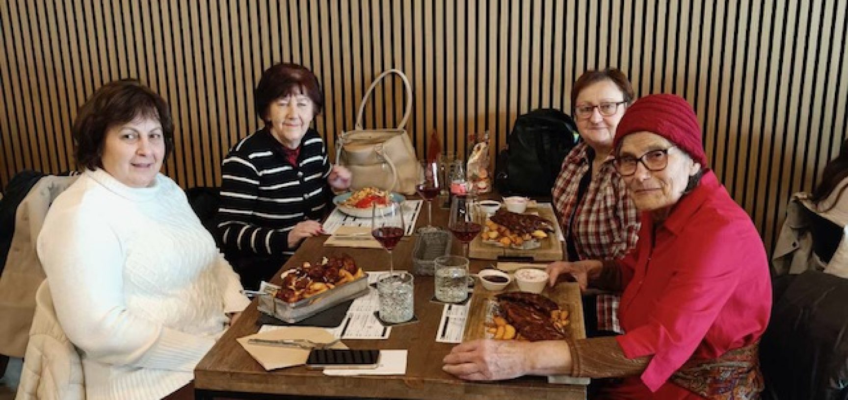 AFC7D90B-8AF2-4557-8DF7-93001BE72BC3 AFC7D90B-8AF2-4557-8DF7-93001BE72BC3